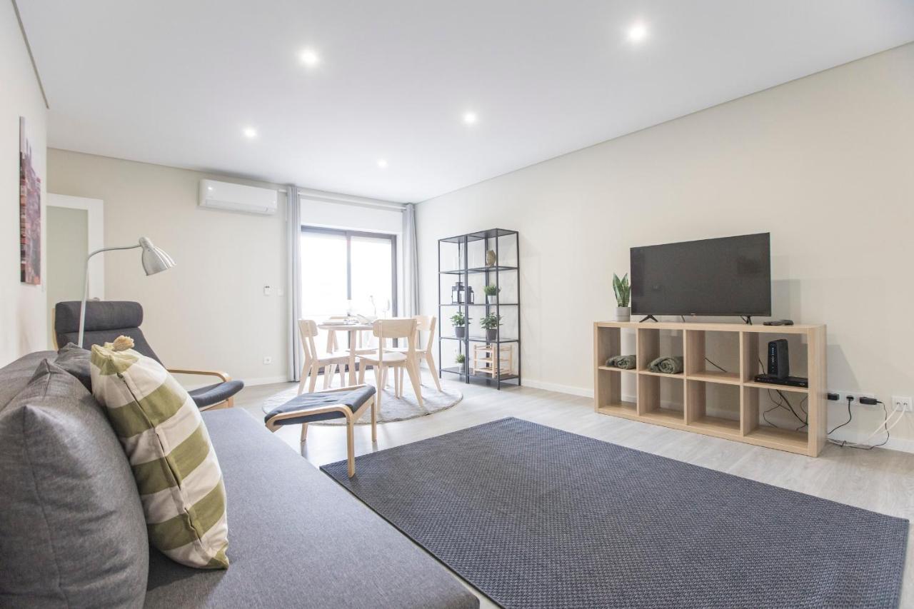 2Br Flat W/ Ac & Great Views By Lovelystay Vila Nova de Gaia Extérieur photo