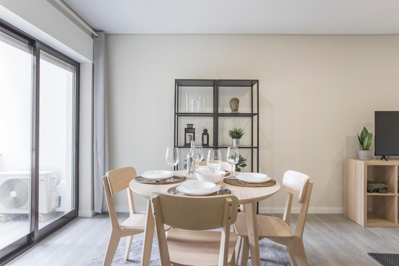 2Br Flat W/ Ac & Great Views By Lovelystay Vila Nova de Gaia Extérieur photo